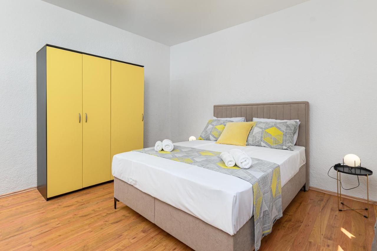 Villa Carla With Private Pool & Kids Playground - Pet Friendly *